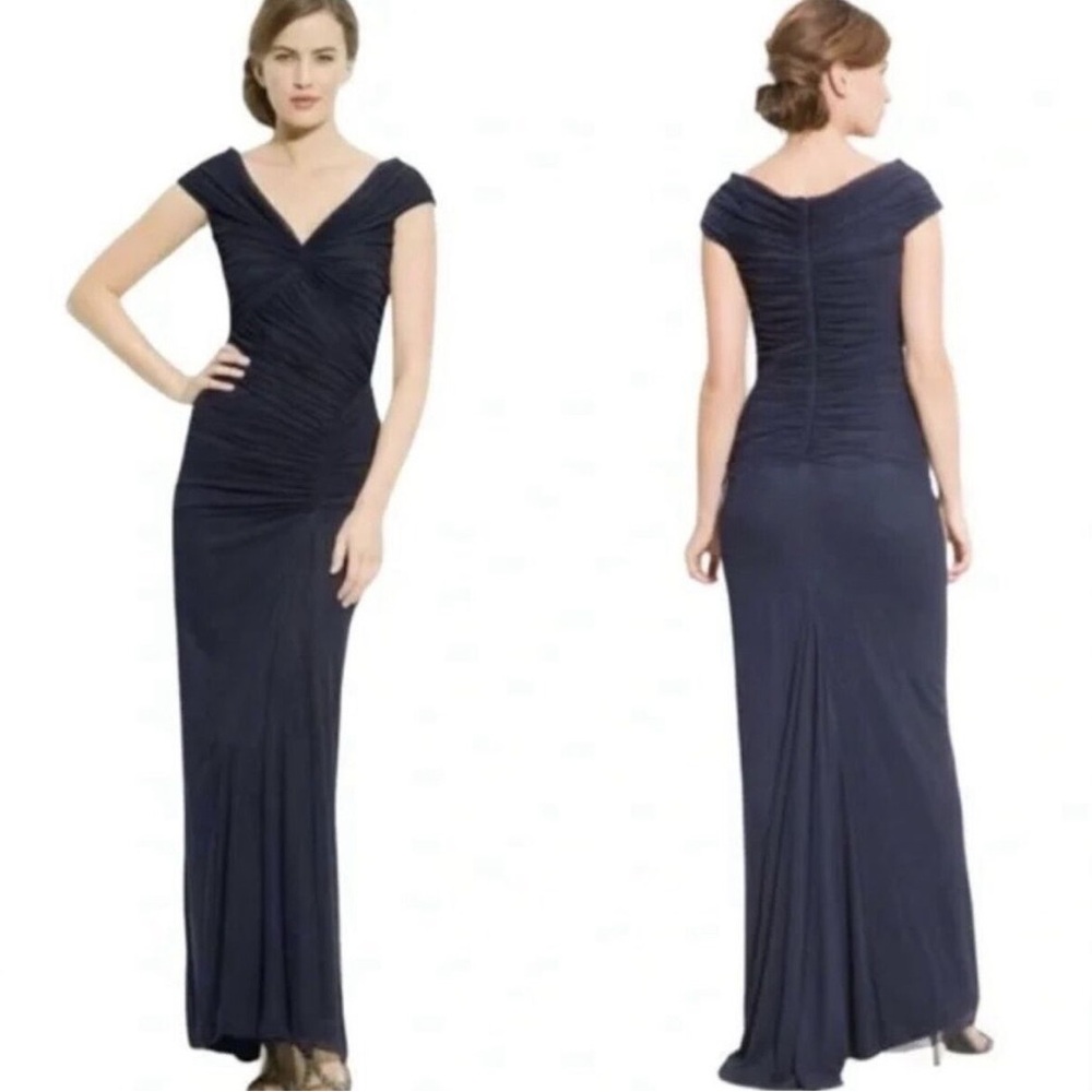 TADASHI SHOJI Off Shoulder Twist Mermaid Gown in Indigo Size Medium